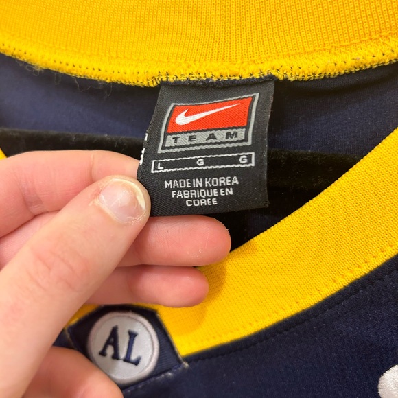 Marquette basketball jersey - Picture 2 of 3